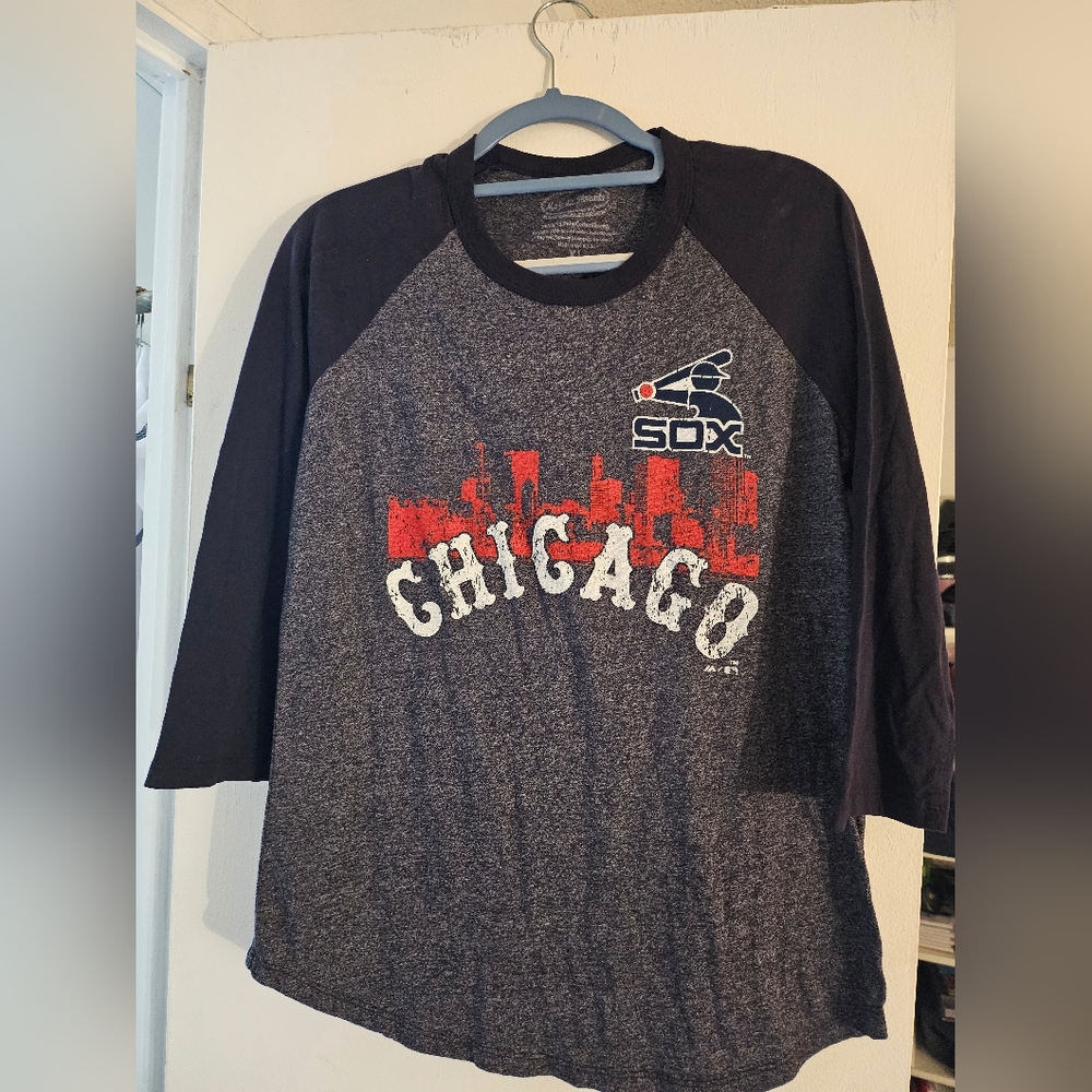 Women's Chicago white Sox shirt‎